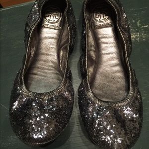 Tory Burch Eddie Flats (Silver)- Size 8